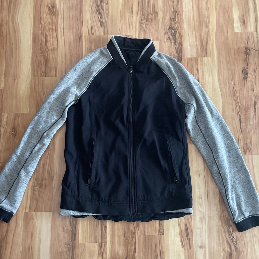 Lululemon zip up sweatshirt